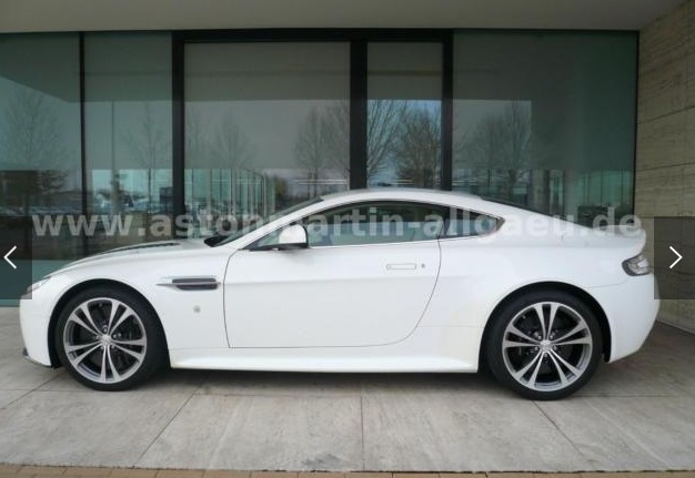 ASTON MARTIN V12 (01/04/2010) - 